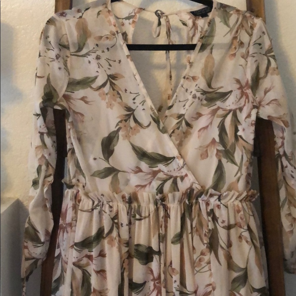 Topshop flowy floral dress - Picture 3 of 7